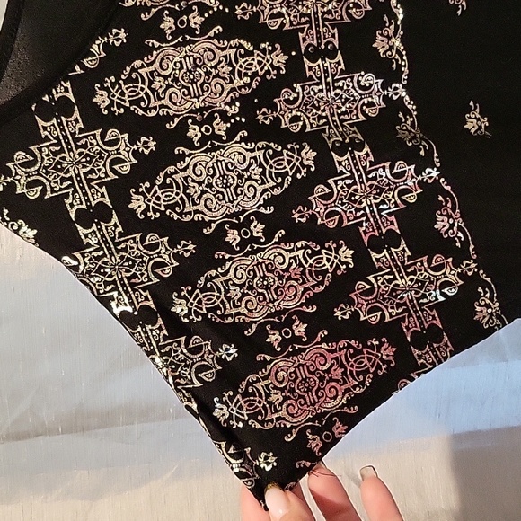 B.L.E.U. Blouse - Picture 4 of 12